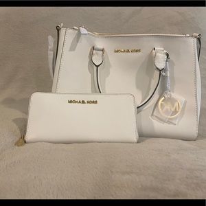 Michael Kohrs Bag and Wallet
